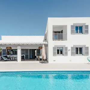 Bini Maria à Binibeca - 10 Couchages - Vue Villa